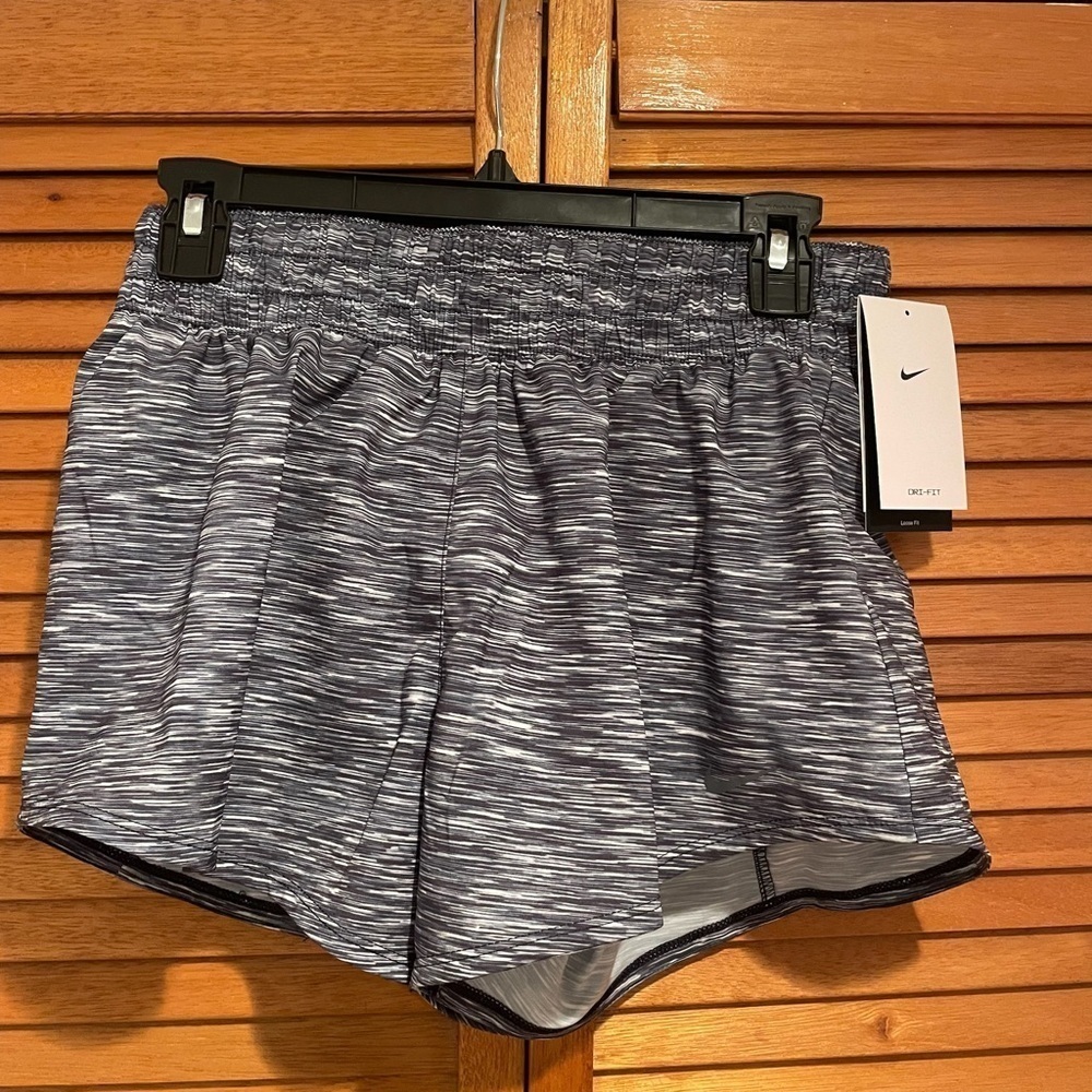 Nike Women’s One Dri-Fit Mid-Rise 3” Navy Blue Brief Lined Shorts Sz S NWT